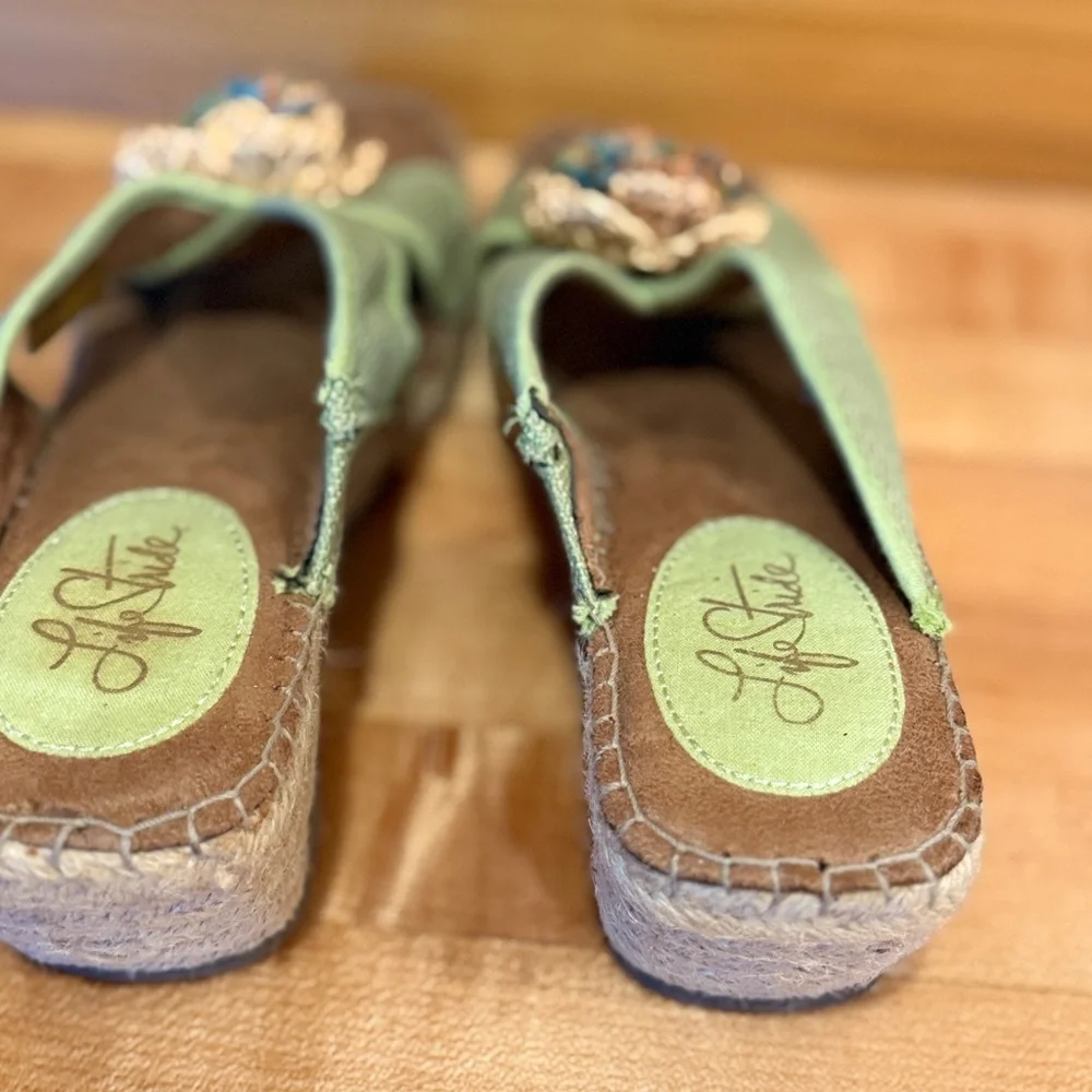 Life Stride Green Espadrilles with Floral Detail‎